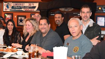 wing111121BDM_3122_01